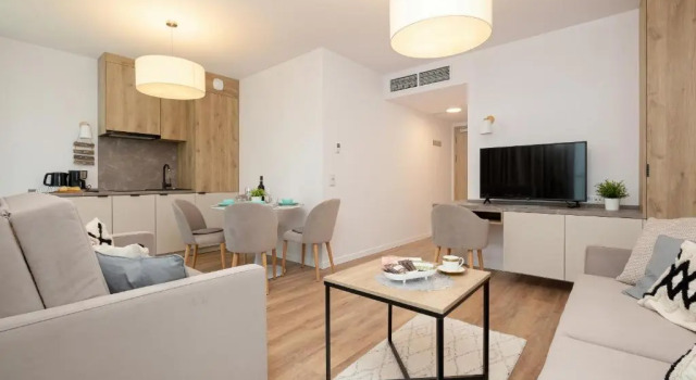 Jantaris Apartments by Renters