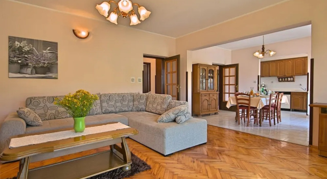 Spacious Villa for 12 Persons With Private Pool Near Rovinj and the Beach, Забронировать Вилла Отели Ровиньско села с бассейном, Бассейн