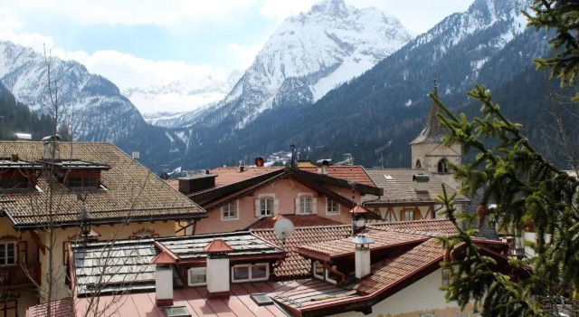 Семейный номер Standard с балконом Chalet Margoni