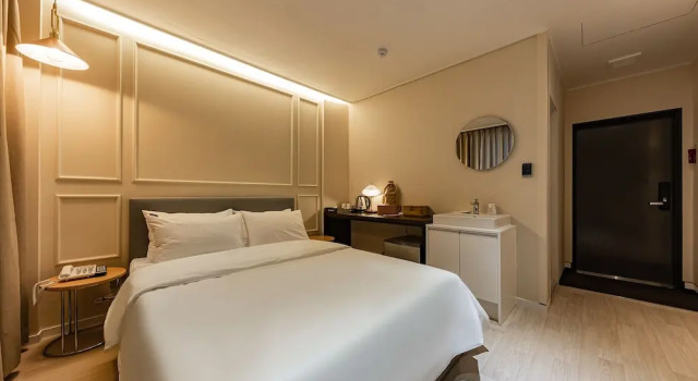 Номер Deluxe Brown Dot Hotel