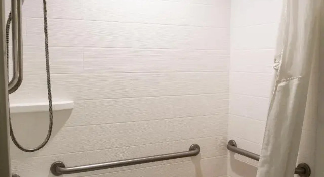 Двухместный люкс Holiday Inn Express Hotel & Suites Sedalia by IHG