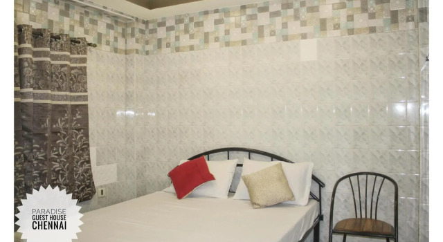 Paradise Guest House, Забронировать Гостевой дом Отели Ченнаи с парковкой, рядом с MGR Memorial, Парковка