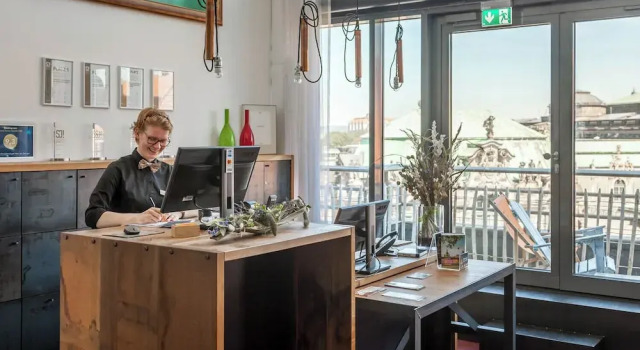 Staycity Dresden City Centre, Забронировать Отель Отели Дрездена с завтраком, рядом с Улица Вайсе Гассе в Дрездене, Завтраки