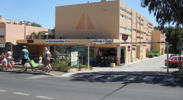 T2 BORMES LES MIMOSAS, La Faviere à 5 mn à pieds de la plage
