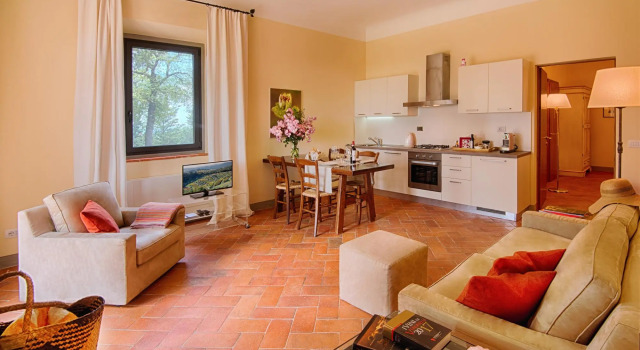 Luxury Chianti With 2 Bedrooms in Panzano Chianti, Buchen Sie Hotel Panzano Chianti