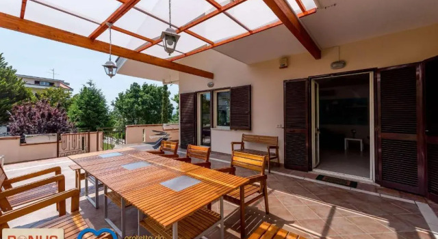 Коттедж с 3 комнатами Livingapple Beach