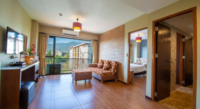 Люкс WE Valley Hotel