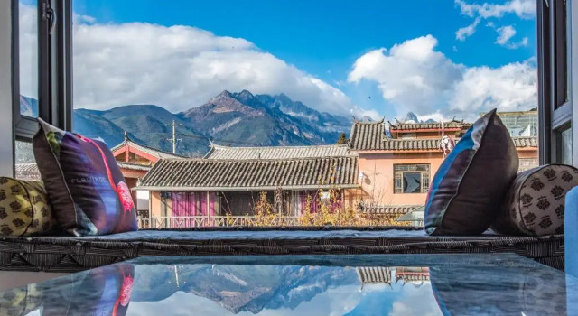 Люкс с видом на горы Baisha Flamingo Hotel