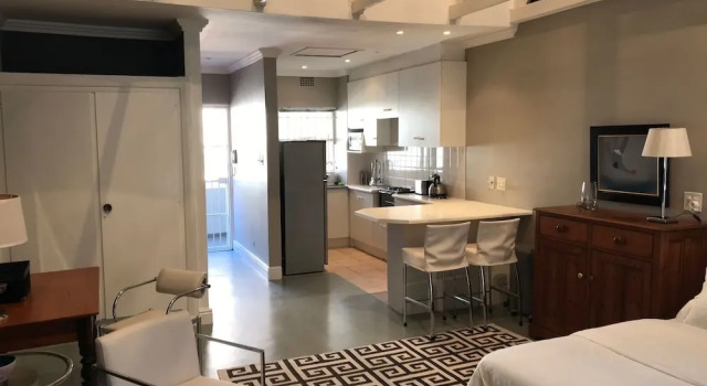 Green Point Self Catering Studios, Забронировать Отель Отели Кейптауна 3 звезды, рядом с Гора Сигнал-Хилл, 3*