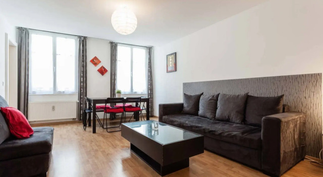 Studio Austerlitz, Забронировать Отель Отели Страсбурга 3 звезды, рядом с Площадь Республики, 3*