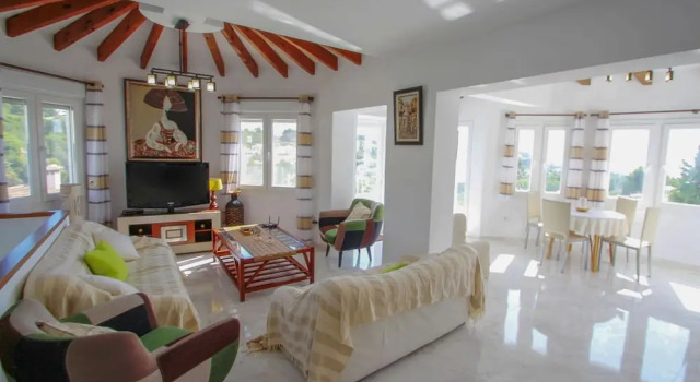 Gila - sea view villa with private pool in Benissa