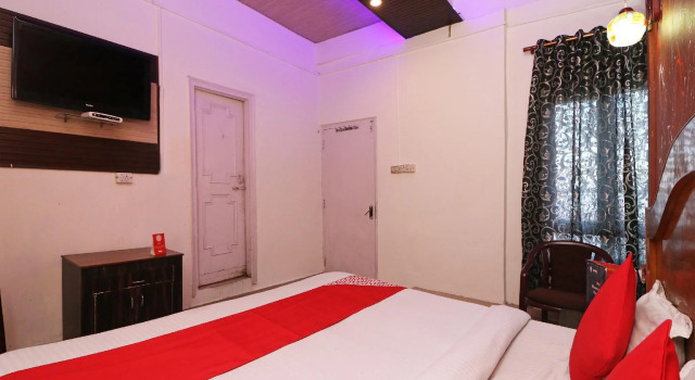 Aarav Hotel by OYO Rooms, Prenota Hotel Calcutta 