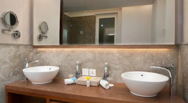 Двухместный номер Deluxe с балконом The Tamarind Resort - Nusa Lembongan