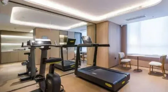 JI Hotel (Guangde City Government), Book Hotel Hoteller i Guangde med parkering, Parkering