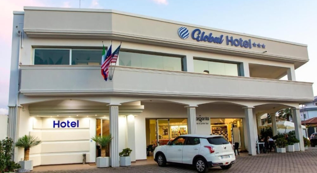 Global Hotel, Book Hotel Hoteller i Calabrien med parkering, Parkering