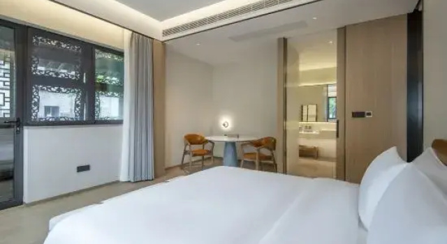 Люкс XUANDE GATE HOTEL