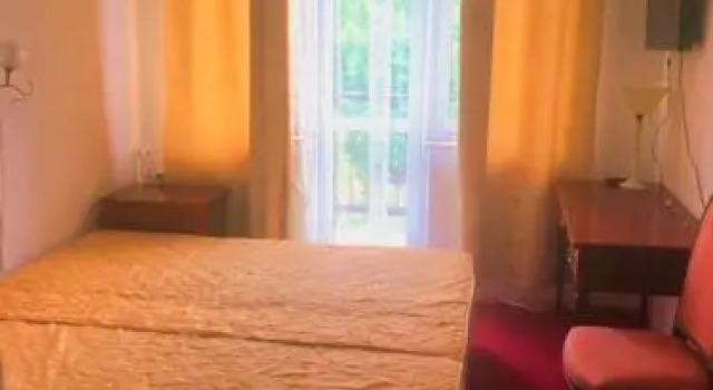 Tryumfy Domy Wczasowe, Book Hotel Hoteller i Lillepolen med parkering, Parkering
