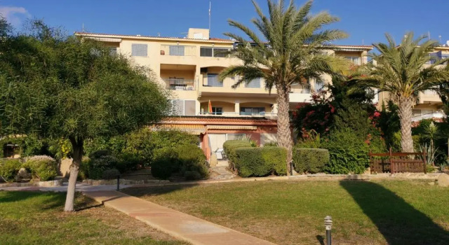 103 Regina Gardens, Забронировать Отель Пафос район Пафос, рядом с Византийский музей