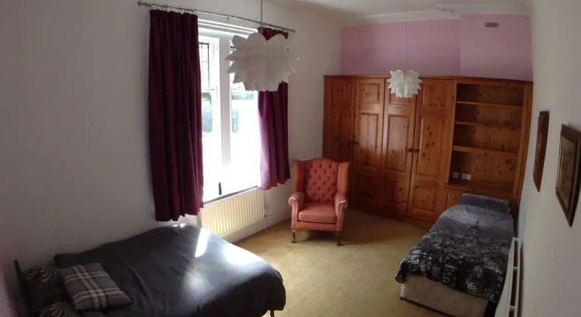 Remarkable 6-bedroom Villa in Pennine Barnsley, Varaa Villa Mökit kohteessa Merseyside, Mökki