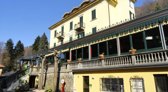 Hotel Valganna - Tre Risotti, Забронировать Отель Вальганна Provincia di Varese