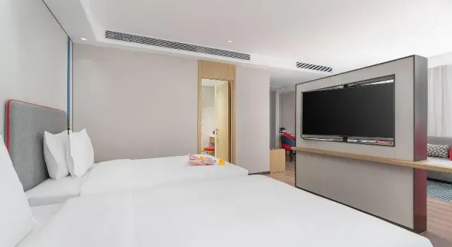 Четырёхместный люкс Holiday Inn Express Xian Daxing by IHG