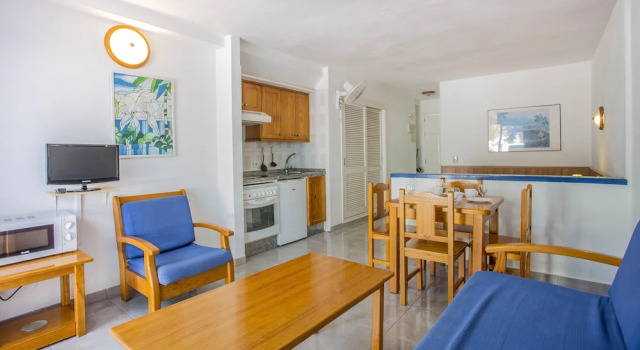 Студия Standard с балконом Apartamentos Puerto Colon Club