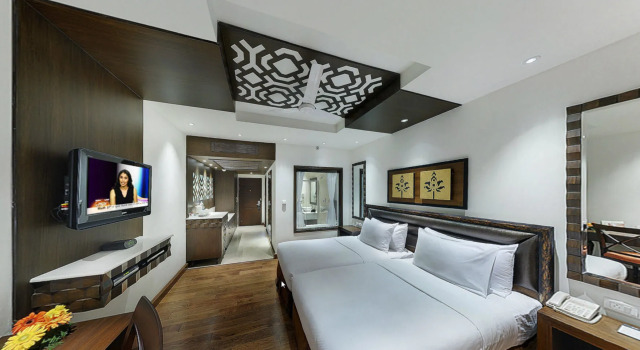 Mayfair Convention, Book Hotel Hotels in Bhubaneshwar with a Pool, Swimming Pool