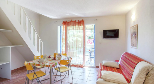 Holiday home 150m from the beach in Corsica, Varaa Hotelli  