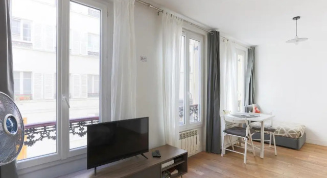 Eiffel Tower Royal Apartment, Забронировать Апартаменты/квартира 7-й округ: Дом Инвалидов Париж, рядом с Espace Nadeshiko Paris France