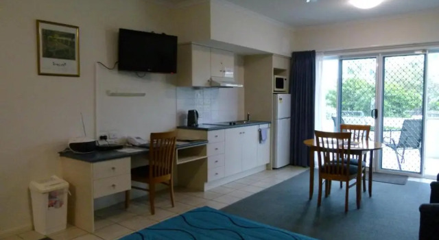 Студия Standard Madison Ocean Breeze Apartments