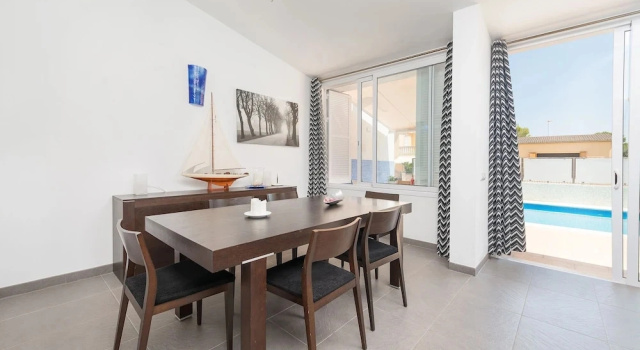 Domus Genti in Son Serra de Marina, Prenota Villa Ville a Maiorca, Villa