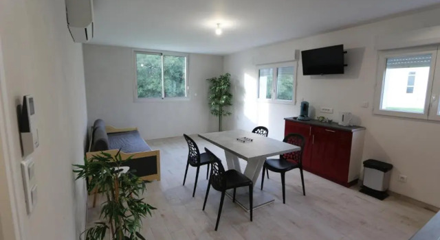 Appart hôtel Cholet, Забронировать Отель Шоле Замок Пюи-дю-Фу