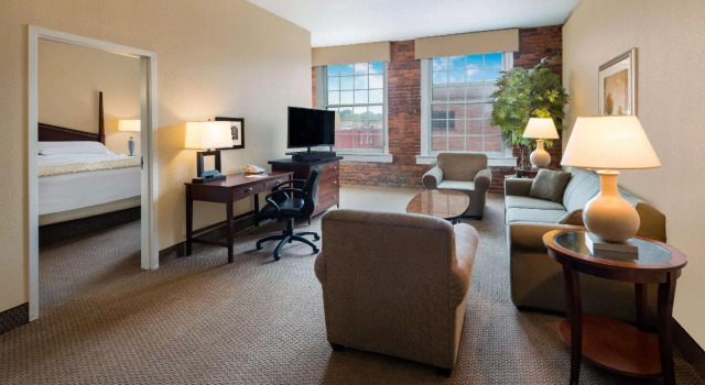 Двухместный люкс Hawthorn Extended Stay by Wyndham Rome