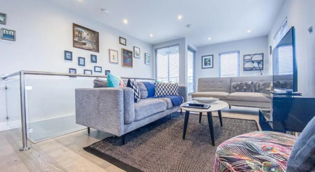 Апартаменты Geneva House Apartments by Elegance Living