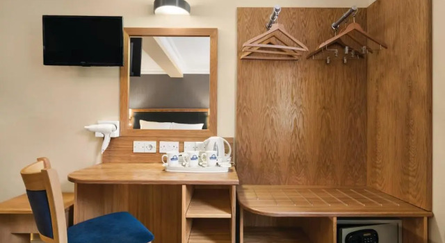 Трёхместный номер Days Inn by Wyndham London Hyde Park