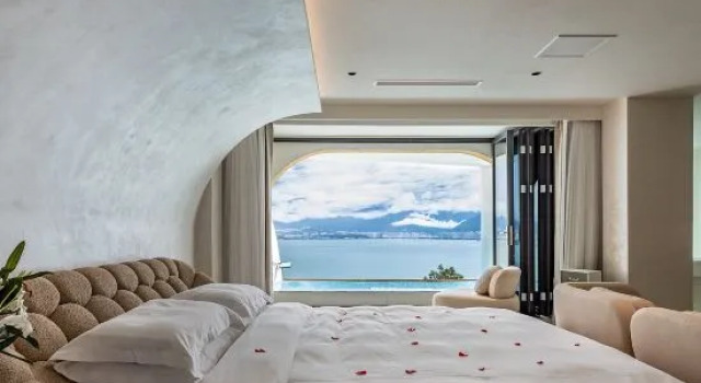Люкс Dali Hua Xiao Yue Xi Cliff Pool Sea View Hotel (Erhai Branch)