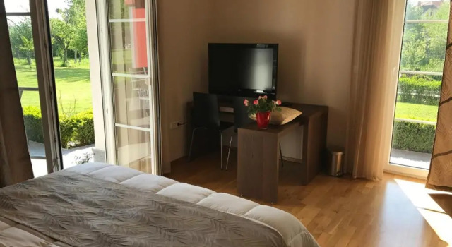 Linden Garden Apartment, Забронировать Апартаменты/квартира Апартаменты Постойна, Апартаменты/квартира