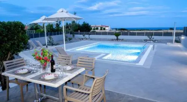 Flat 2 bedrooms 1 bathroom - Gennadi