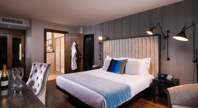 Номер Standard The Twelve Hotel
