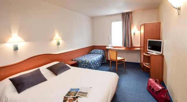 Standard triple chambre Deltour Hôtel - LAdresse Ruthénoise