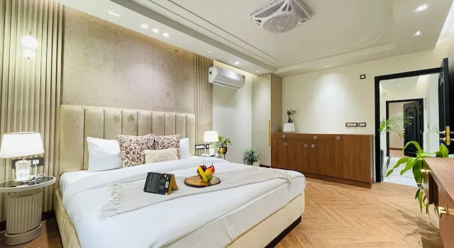 Roomshala 134 Premium Rooms Saket, Забронировать Отель Отели Нью-Дели с завтраком, Завтраки