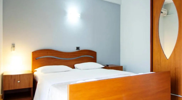 Dhima Hotel, Varaa Hotelli Himare Vlorë County