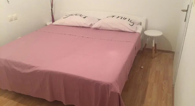 Apartment Violet, Prenota Appartamento Splitska 