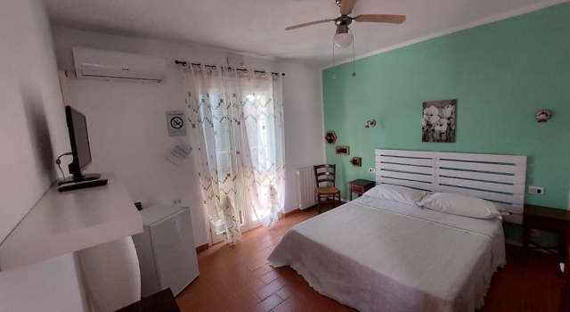 Двухместный номер Classic c 1 комнатой с видом на сад Agriturismo La Quercia - Wine&Pool