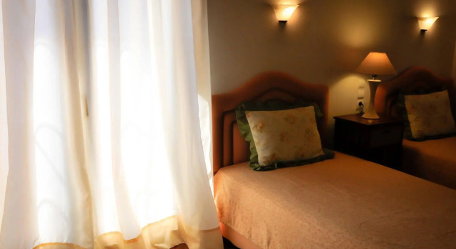 Orsalia Luxury Suites