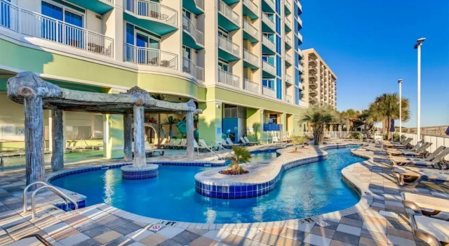 Номер Standard с балконом Club Wyndham Towers on the Grove