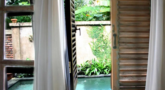Вилла Artist Eco Villa With Wood And Clay