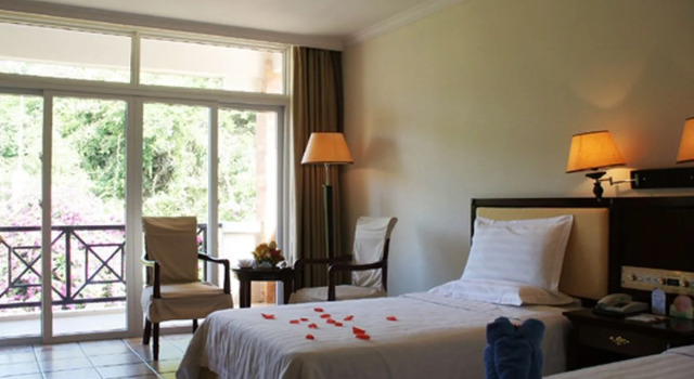 Huandao Beach Hotel, Book Hotel Sanya Hainan