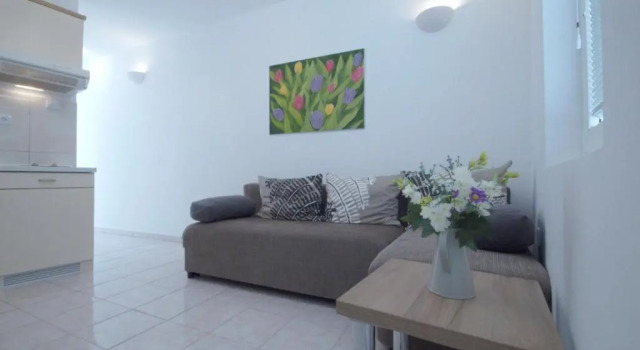 Апартаменты с балконом Bliss Apartments