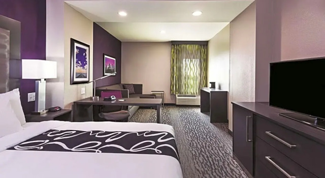 Номер Standard La Quinta by Wyndham College Station South